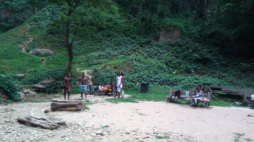 Wli Waterfalls Inn Wli Afegame 外观 照片